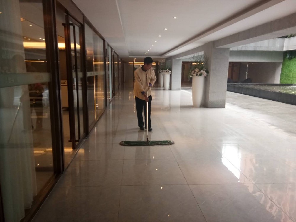 家居小常識(shí)丨家具這樣抹越擦越臟！